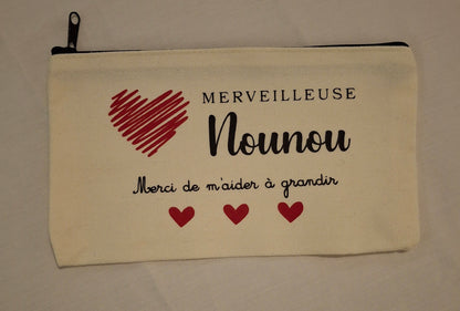 Trousse “Merci Nounou de m’aider à grandir” – Cadeau Fin d’Année • Cœurs Rouges • Idée Cadeau Assistante Maternelle